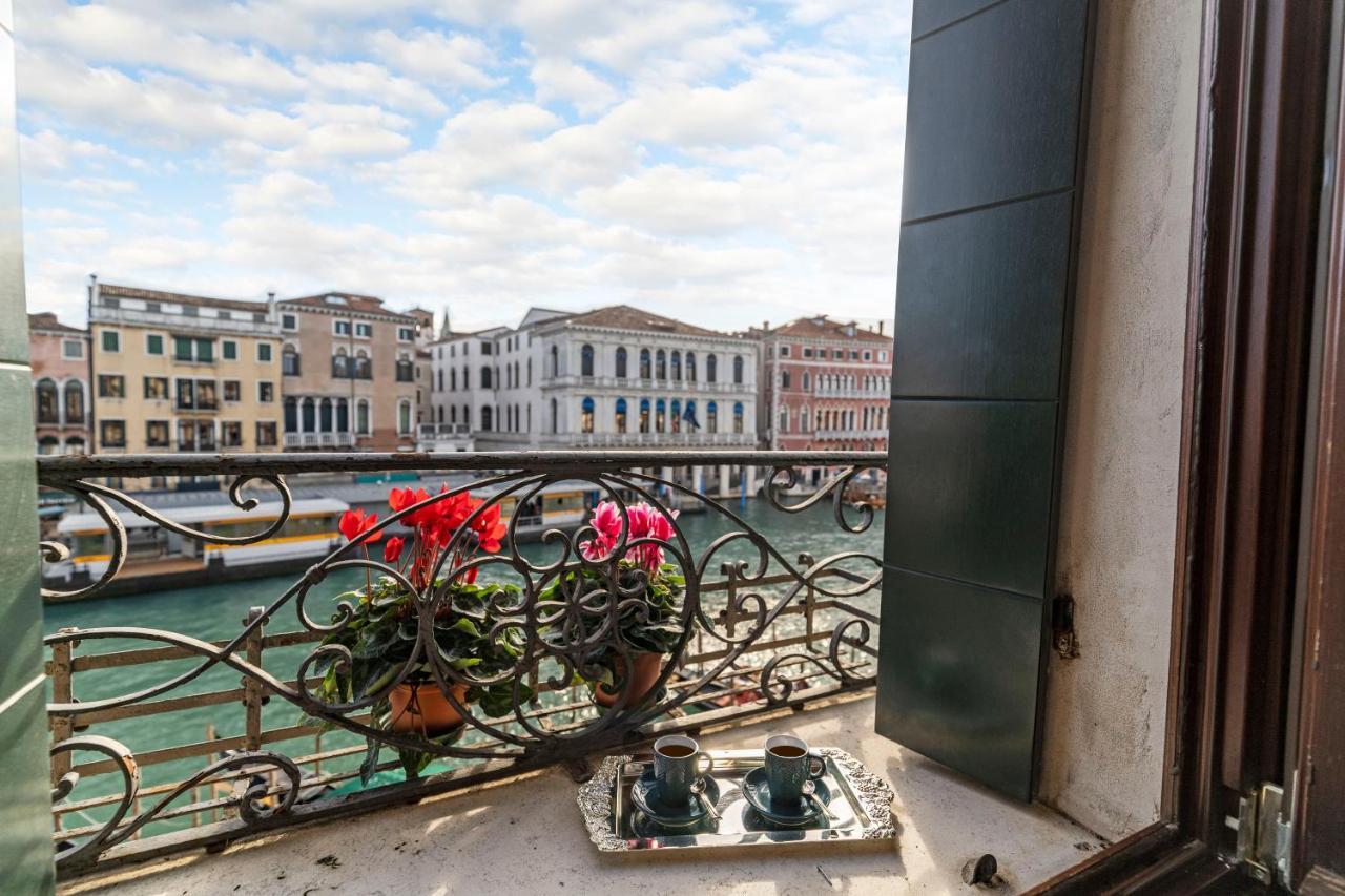 Rialto Grand Canal By Wonderful Italy Veneza Exterior foto
